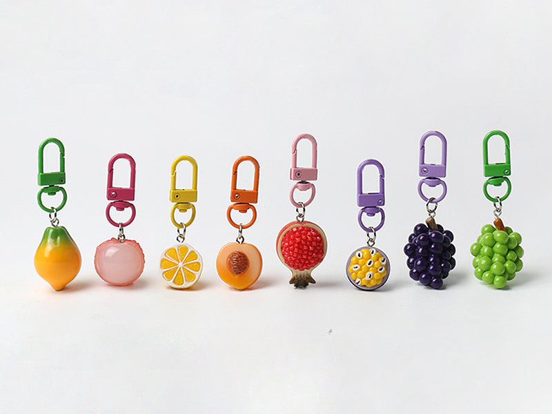 Creative Super Realistic Fruit Keychain Personality Cute Pendant Versatile Simple Bag Charm Fun Accessory